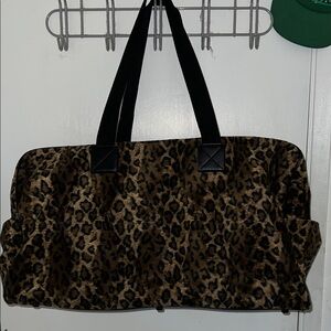 Leopard Print Travel Duffle Bag (Extra Large)